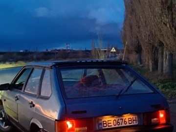 Авто ВАЗ 2109 1995 № 8688837