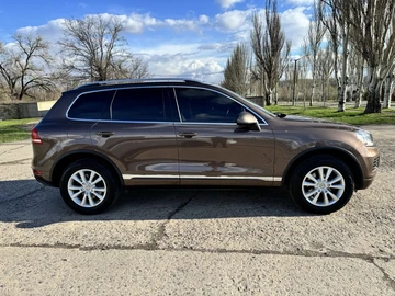 Авто Volkswagen Touareg 2013 № 8688941
