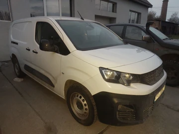 Авто Peugeot Partner 2023 № 8689024