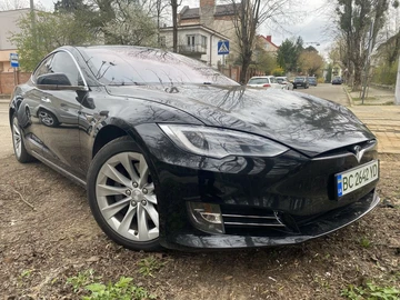 Авто Tesla Model S 2018 № 8689139