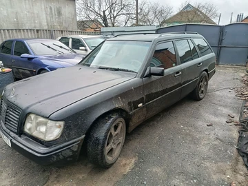 Авто Mercedes 220 1992 № 8689265
