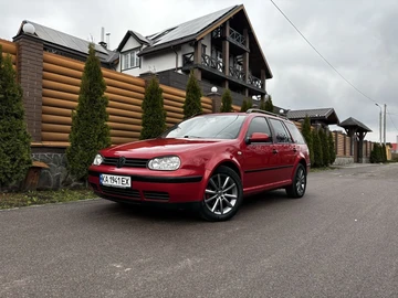 Авто Volkswagen Golf 2000 № 8689299