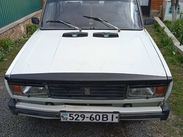 Авто ВАЗ 2105 1992 № 8689300