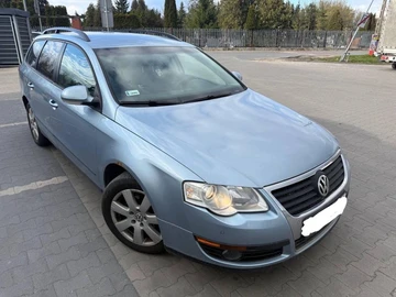 Авто Volkswagen Passat Hatchback 2004 № 8689334