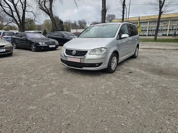 Авто Volkswagen Touran 2007 № 8689352