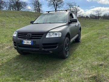 Авто Volkswagen Touareg 2005 № 8689446