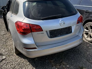 Авто Opel Astra 2014 № 8689452