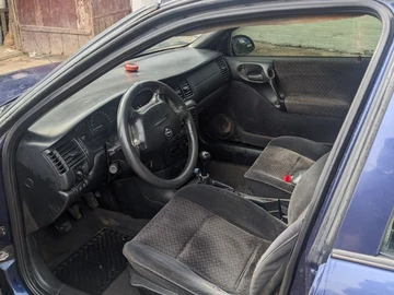 Авто Opel Vectra 1998 № 8689667