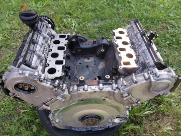 Авто Volkswagen Touareg 2009 № 8689745