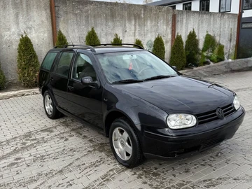Авто Volkswagen Golf 2000 № 8689761