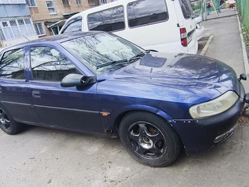 Авто Opel Vectra 1997 № 8689885