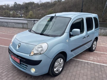 Авто Renault Kangoo Passenger 2009 № 8690001