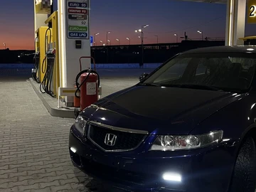Авто Honda Accord 2005 № 8690008
