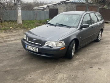 Авто Volvo V40 Kombi 2005 № 8690013