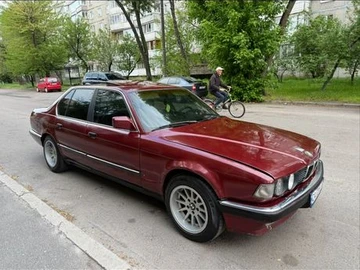 Авто BMW 7 Серия 1991 № 8690117
