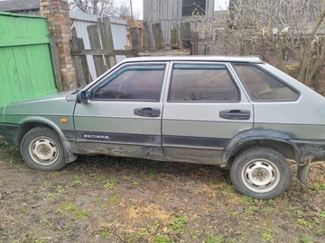 Авто ВАЗ 2109 1995 № 8690136