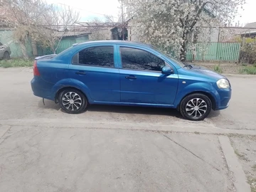 Авто Chevrolet Aveo 2005 № 8690141