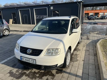 Авто Volkswagen Touran 2004 № 8690542