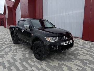 Авто Mitsubishi L 200 2009 № 8690551