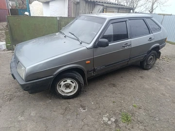 Авто ВАЗ 2109 1992 № 8690569