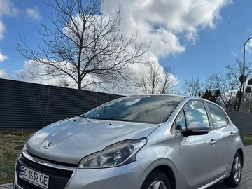 Авто Peugeot 208 2015 № 8690575