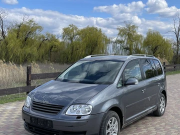 Авто Volkswagen Touran 2006 № 8690633