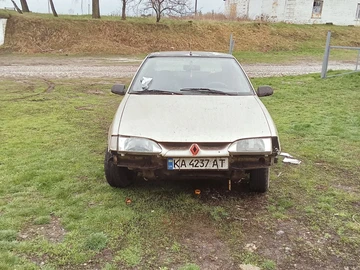 Авто Renault 19 1999 № 8690775
