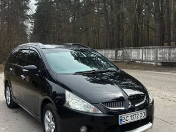 Авто Mitsubishi Grandis 2007 № 8690820