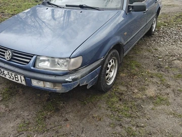 Авто Volkswagen Passat Sedan 1994 № 8690868