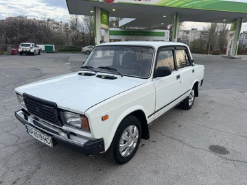 Авто ВАЗ 2107 1993 № 8691291