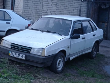 Авто ВАЗ 21099 2000 № 8691347