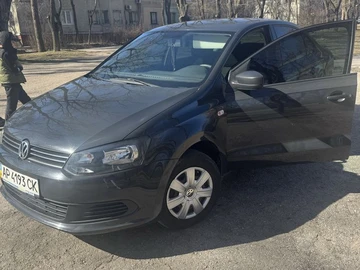 Авто Volkswagen Polo 2013 № 8691611