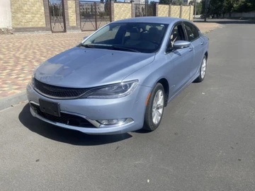 Авто Chrysler 200 2015 № 8691875
