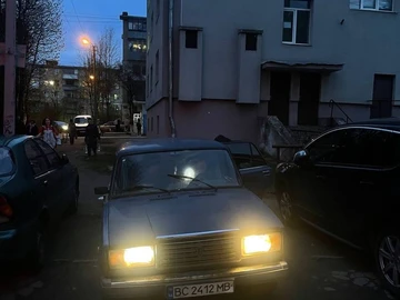 Авто ВАЗ 2107 2006 № 8692037