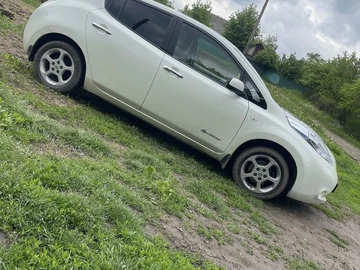 Авто Nissan Leaf 2012 № 8692601