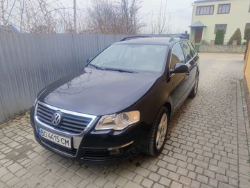 Авто Volkswagen Passat Variant 2010 № 8692636