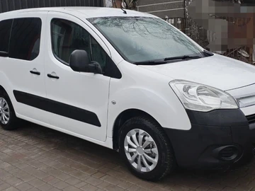 Авто Citroen Berlingo 2010 № 8692700