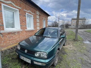 Авто Volkswagen Golf 1997 № 8692774
