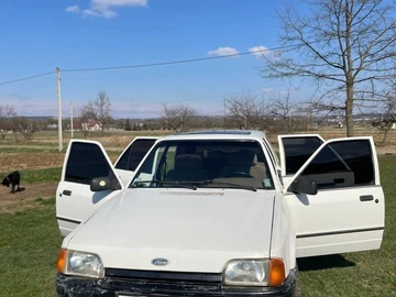 Авто Ford Escort 1988 № 8692795