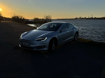 Авто Tesla Model S 2017 № 8692892