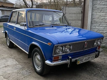 Авто ВАЗ 2103 1975 № 8693001
