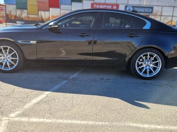 Авто Jaguar Xe 2016 № 8693096