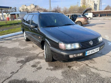 Авто Volkswagen Passat Variant 1995 № 8693232