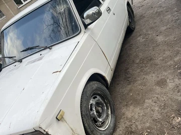 Авто ВАЗ 2107 1985 № 8693380