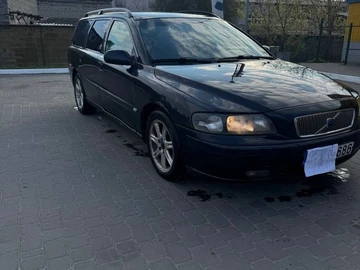 Авто Volvo V70 2003 № 8694216