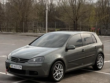 Авто Volkswagen Golf 2004 № 8694293