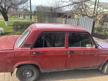 Авто ВАЗ 2107 1995 № 8694429