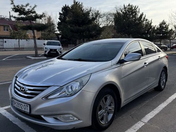 Авто Hyundai Sonata 2013 № 8694514
