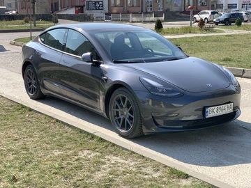 Авто Tesla Model 3 2023 № 8694754