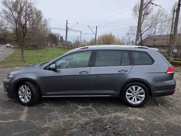 Авто Volkswagen Golf 2017 № 8695016